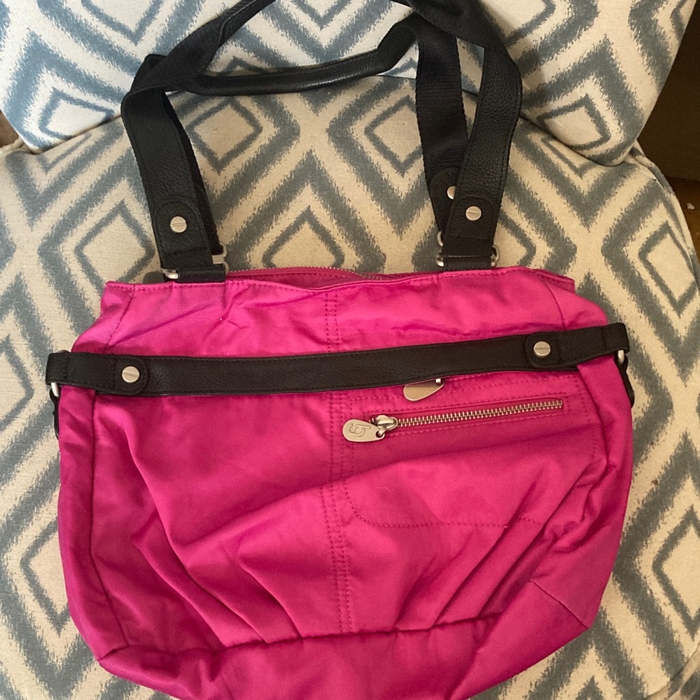 Baggallini Stylish Pink Women's Bag‎ 🌸